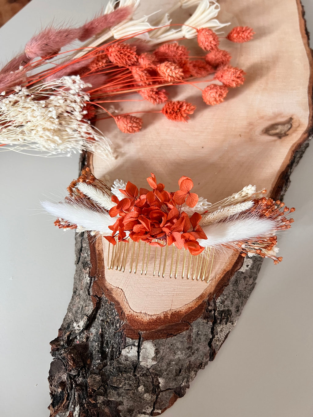 🌸 Peigne de cérémonie Fleurs séchées – Terracotta et blanc 🌸