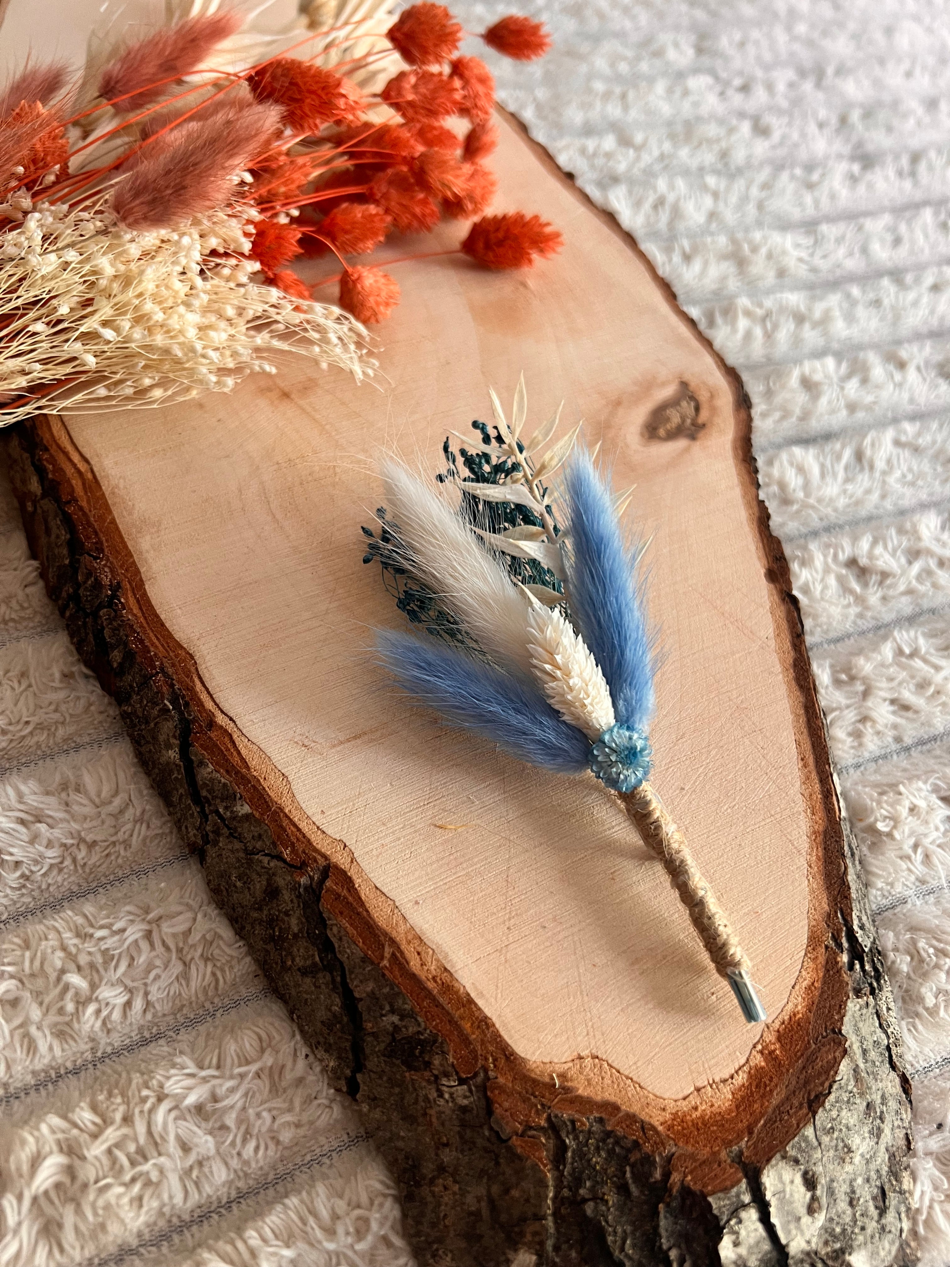 Boutonnière Homme en Fleurs Séchées | Bleu et Blanc | Mariage & Cérémonie