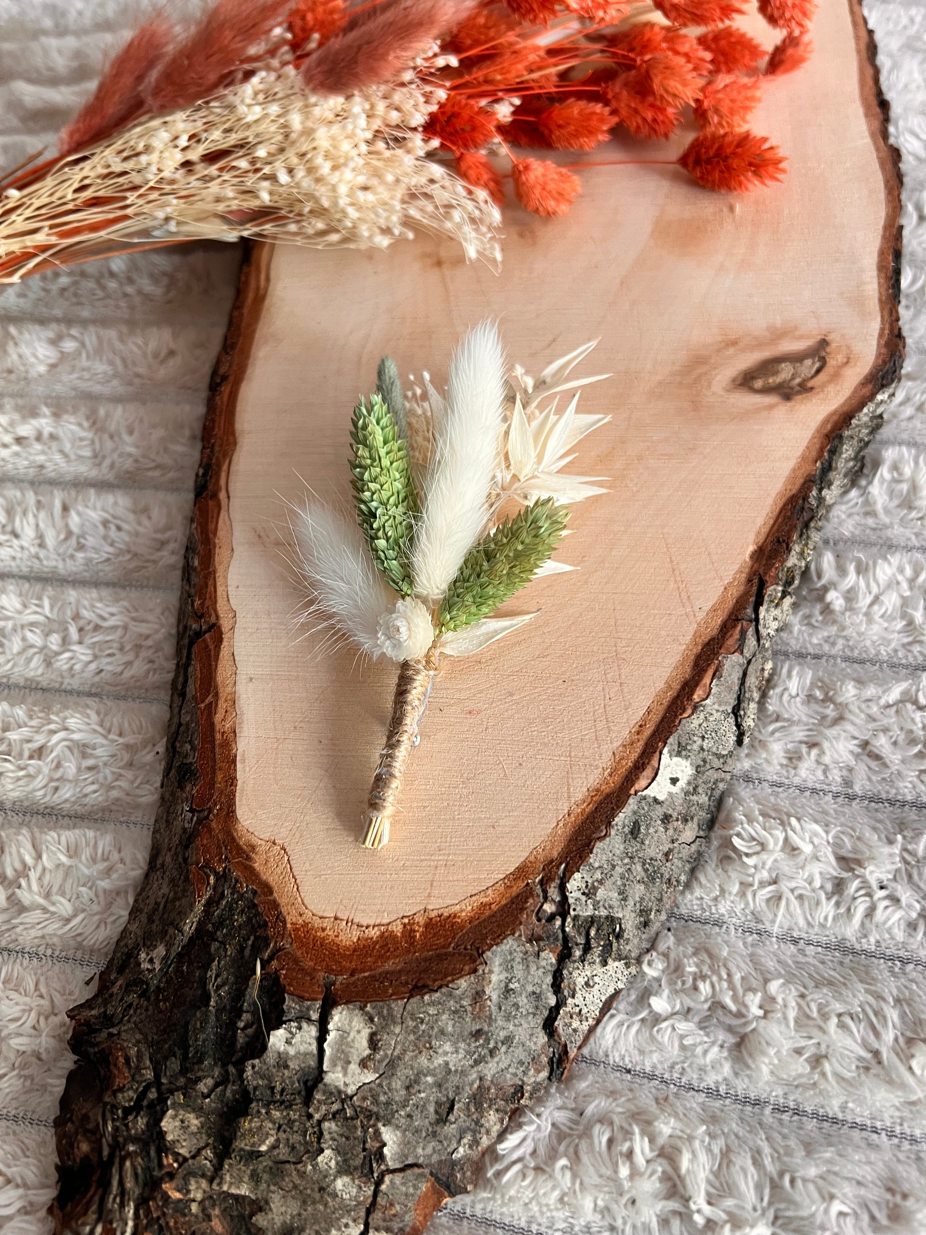 Boutonnière Homme en Fleurs Séchées | Vert Sauge | Mariage & Cérémonie