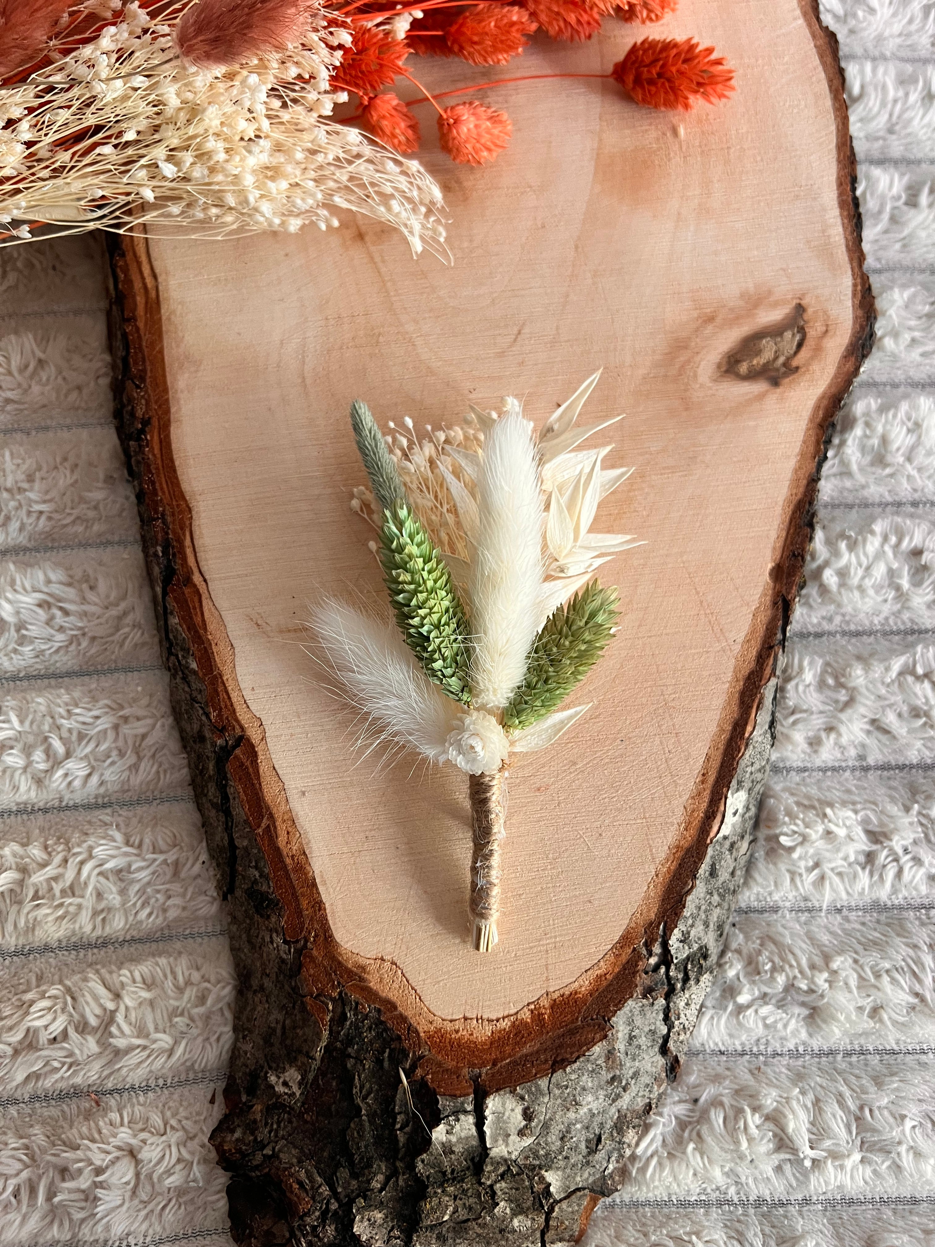 Boutonnière Homme en Fleurs Séchées | Vert Sauge | Mariage & Cérémonie