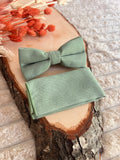 Pack Nœud Papillon Vert Sauge et Pochette Assortie – Collection Alba