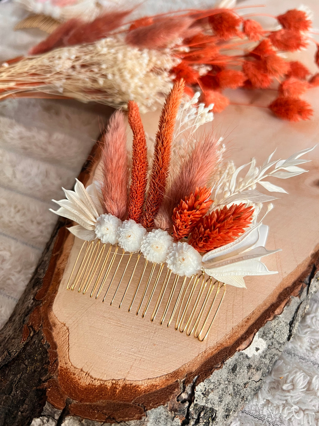 Peigne de Cérémonie en Fleurs Séchées | Terracotta et Blanc | Femme