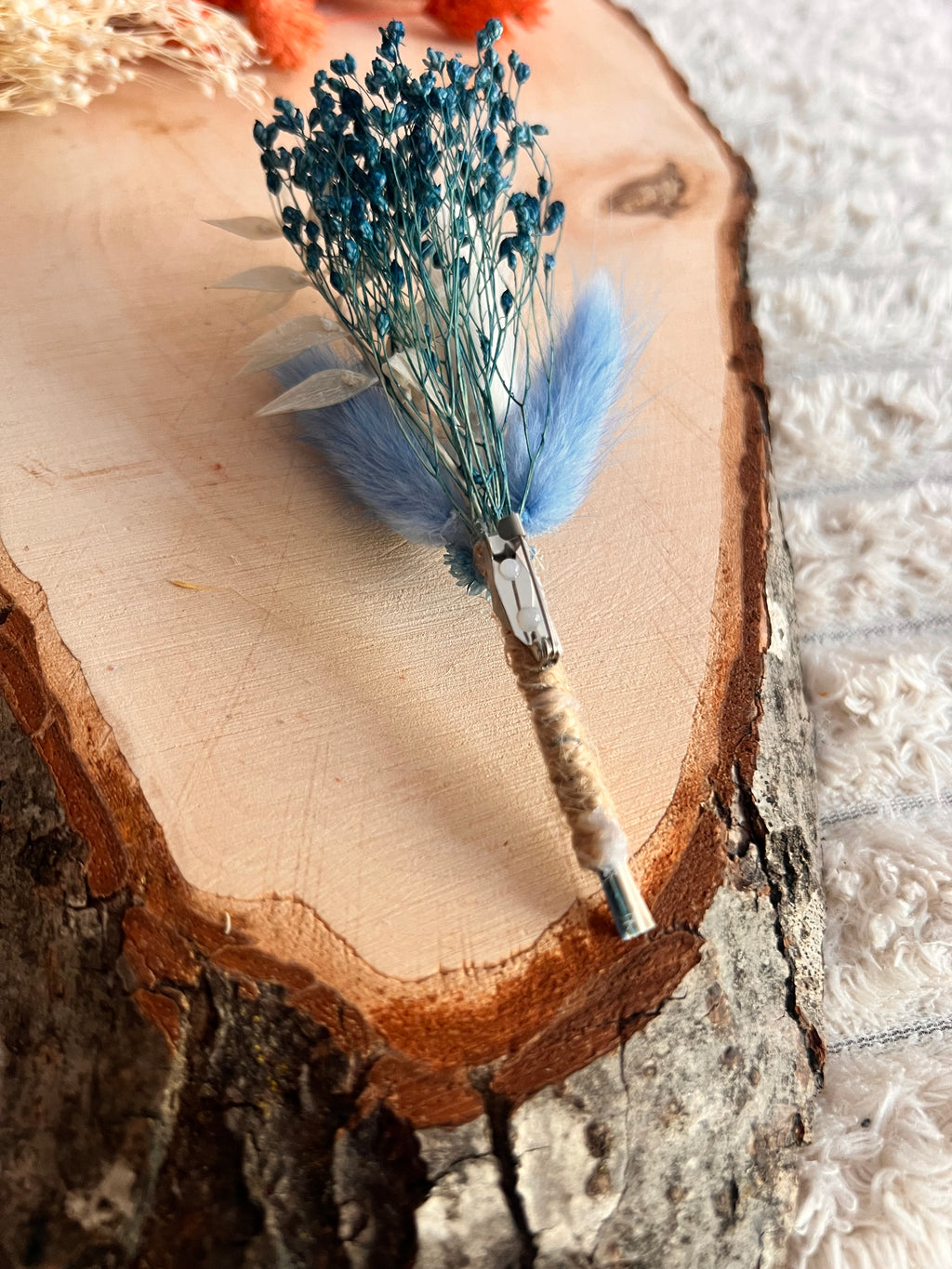 Boutonnière Homme en Fleurs Séchées | Bleu et Blanc | Mariage & Cérémonie