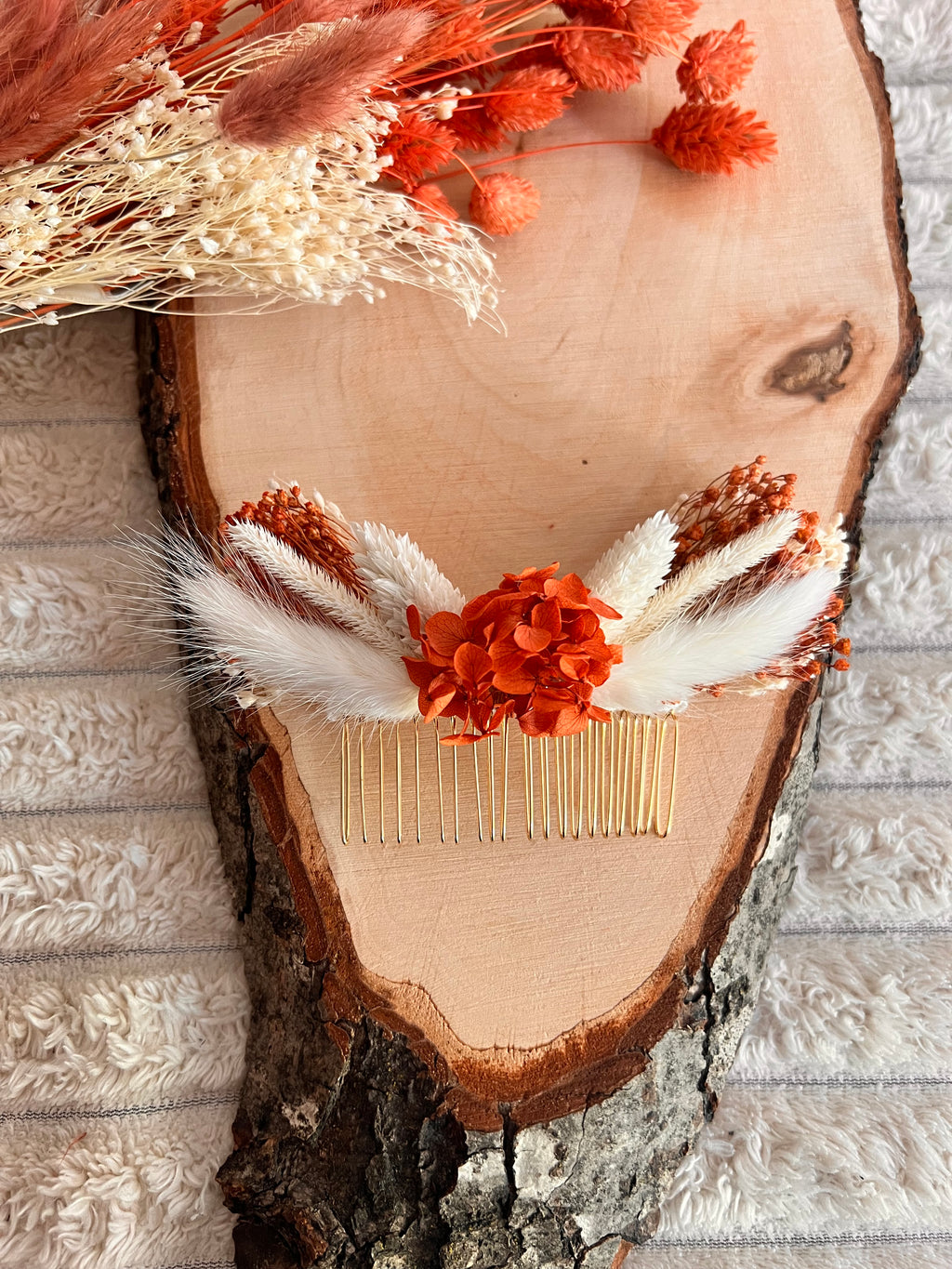 🌸 Peigne de cérémonie Fleurs séchées – Terracotta et blanc 🌸