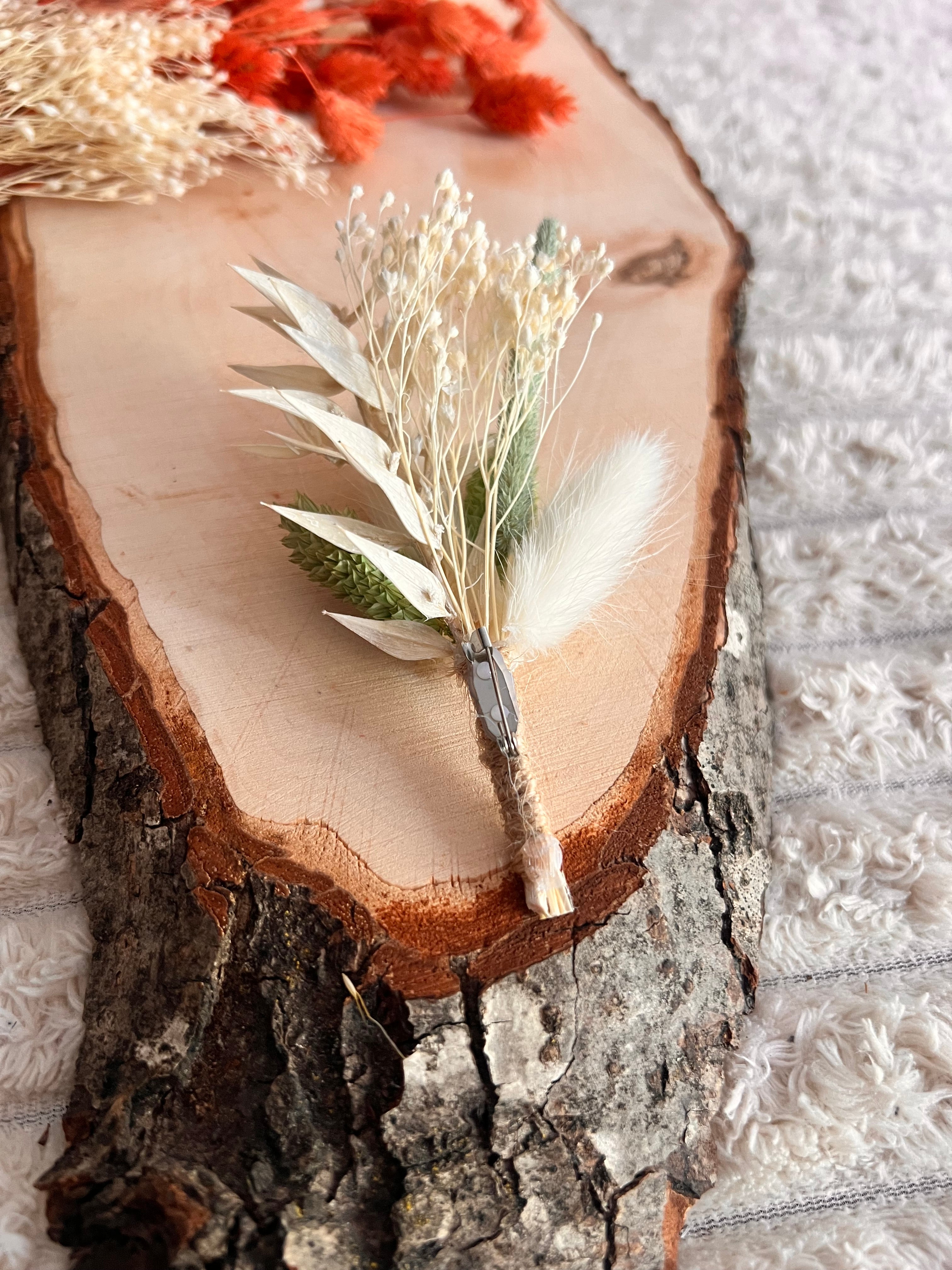 Boutonnière Homme en Fleurs Séchées | Vert Sauge | Mariage & Cérémonie