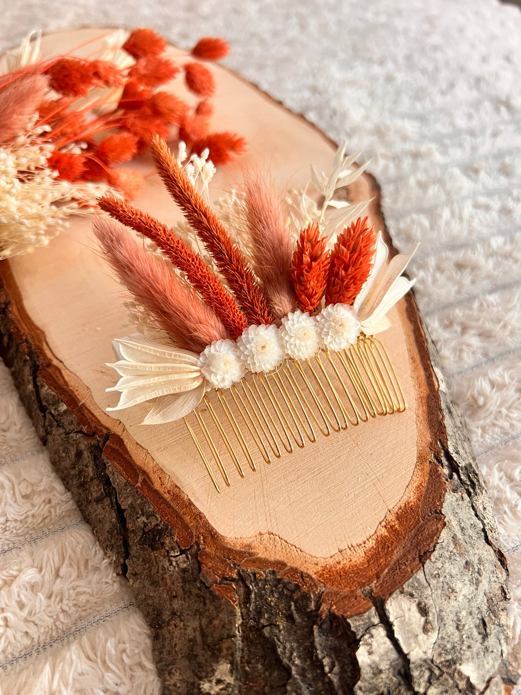 Peigne de Cérémonie en Fleurs Séchées | Terracotta et Blanc | Femme