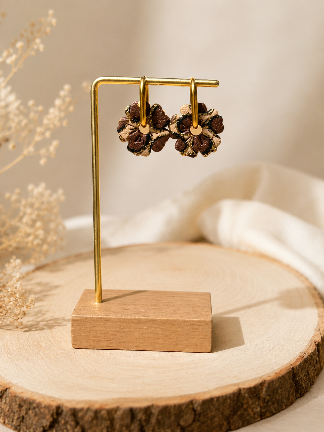 Créoles Léopard – Boucles d’oreilles artisanales en pâte polymère | Beige, chocolat, noir & doré